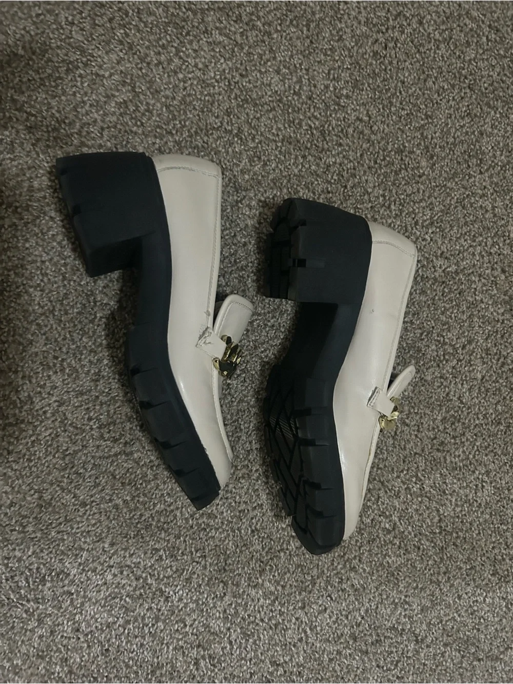 N/A stylish cream